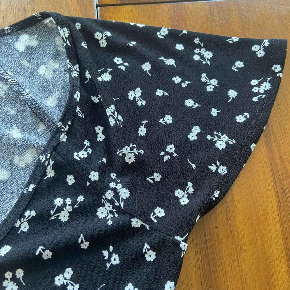 Aeropostale‎ Black and White Floral Cinched Mini Dress Women’s Size XS